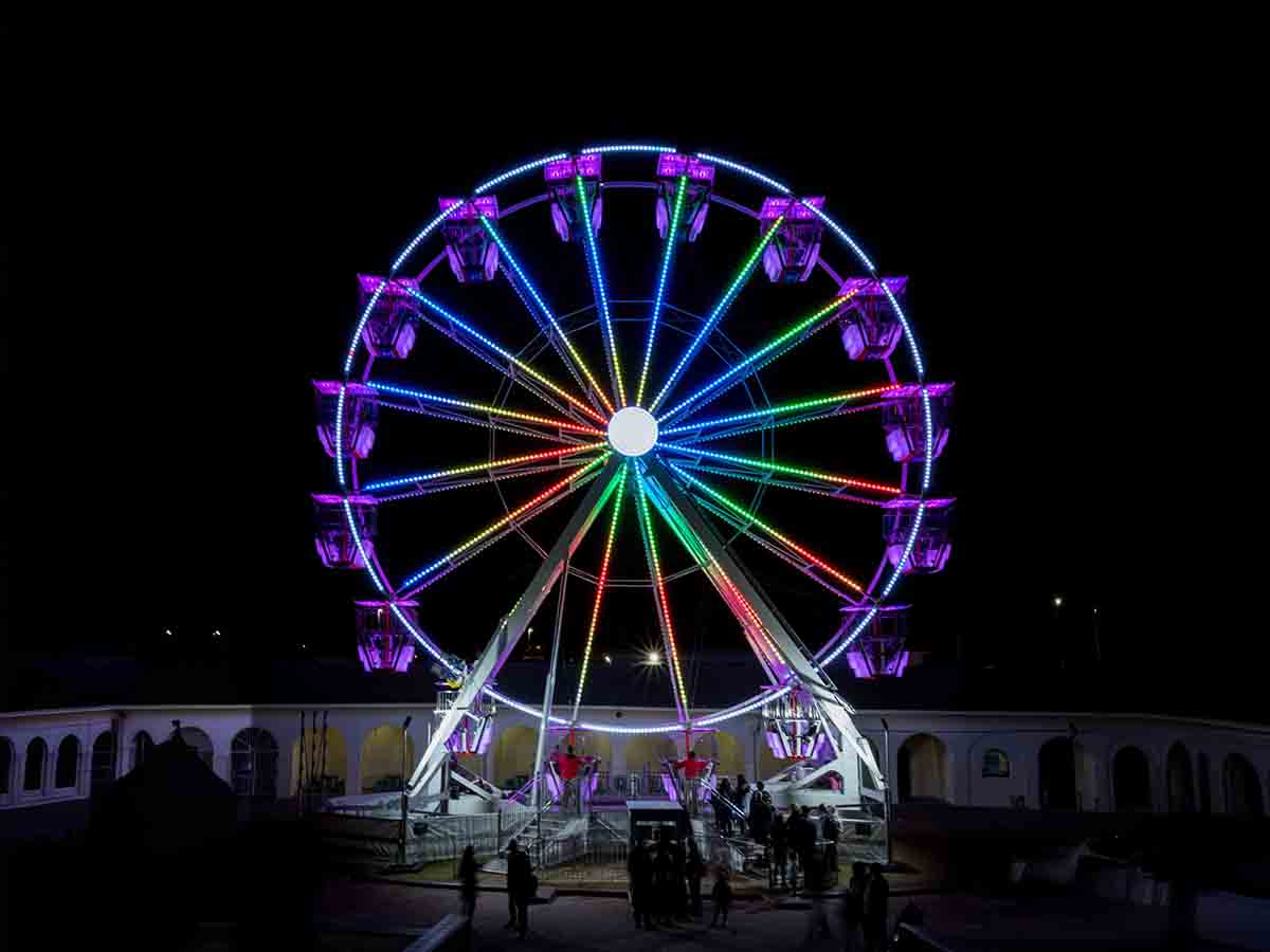 New Ferris wheel for Cairns Esplanade image