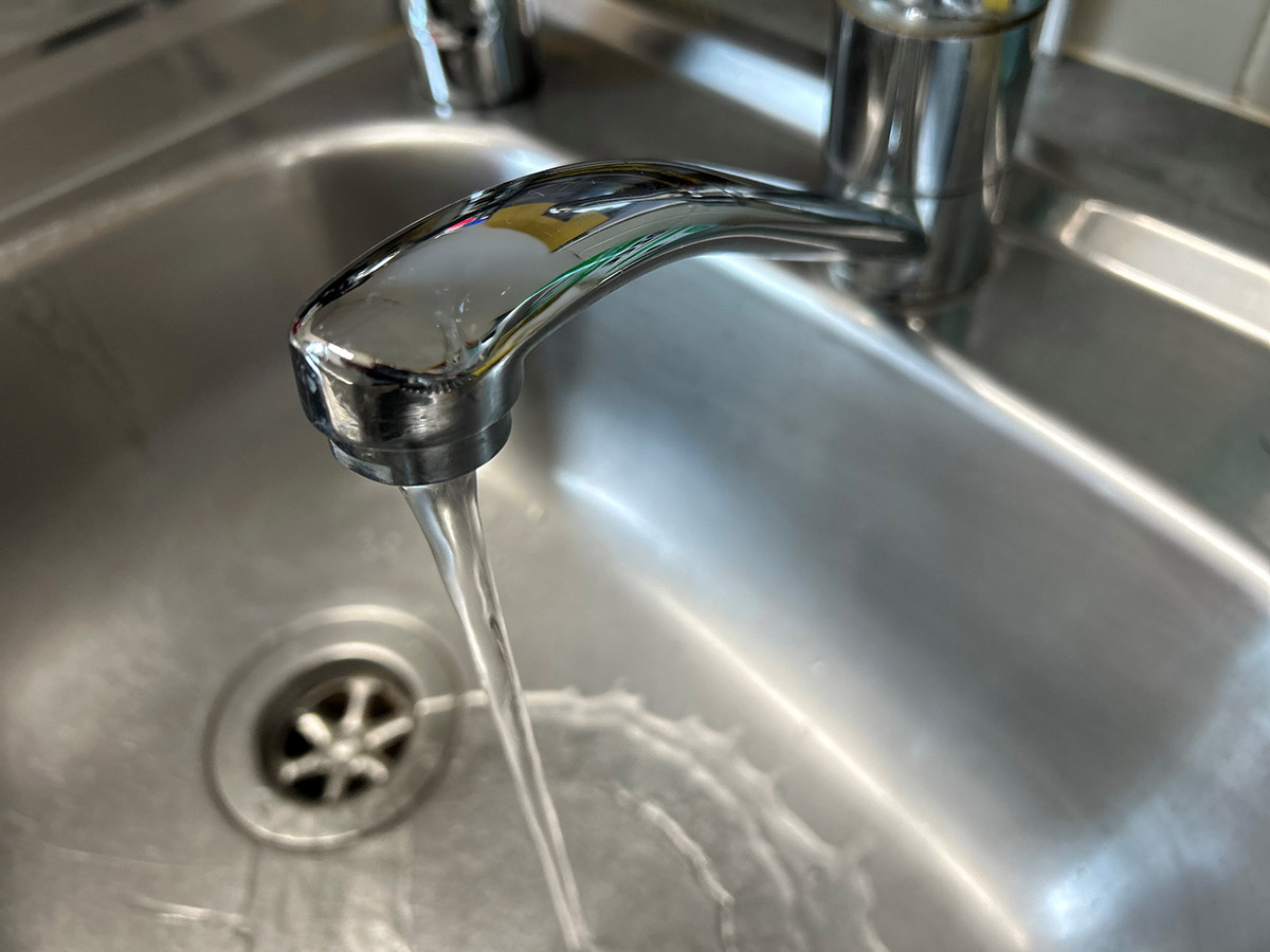 Water supply restored to Holloways Beach  image