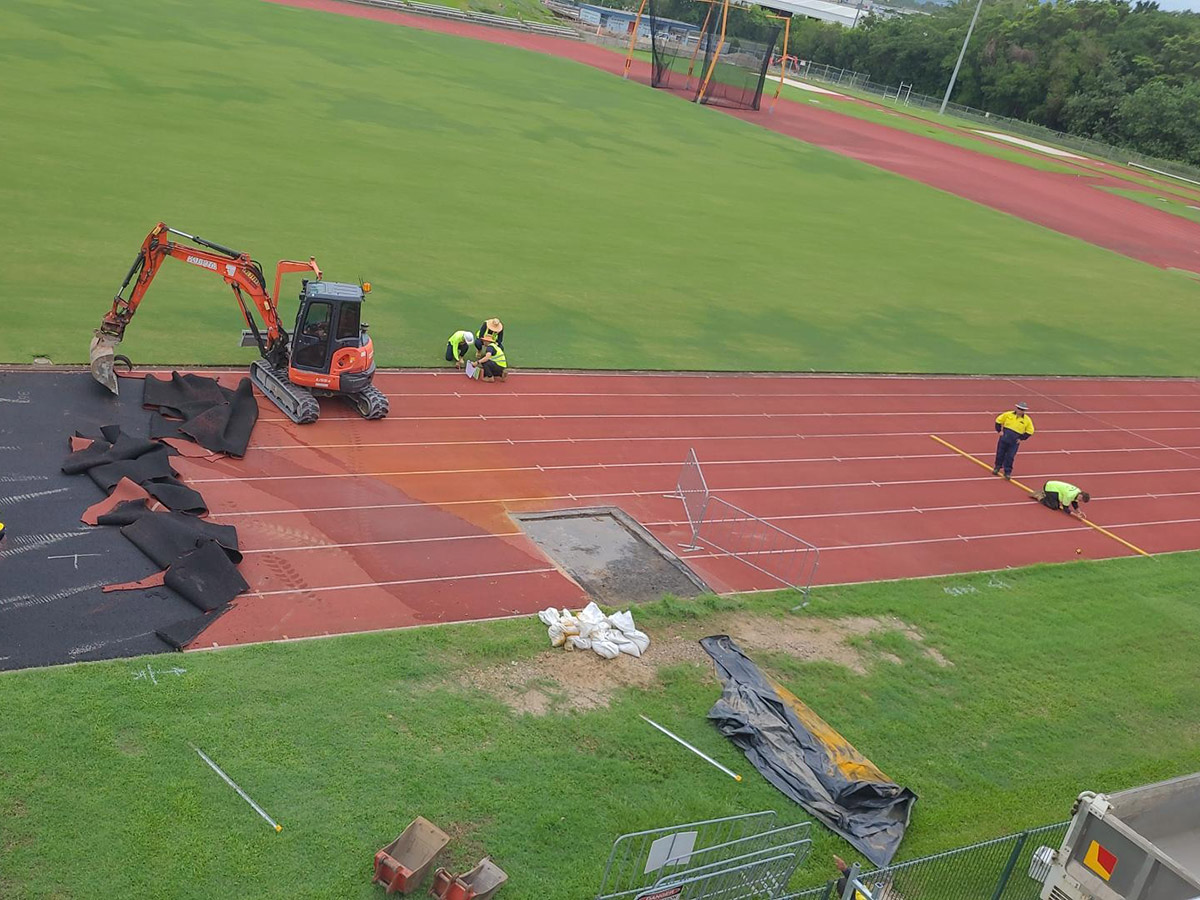 Council repairing Barlow Park athletics track  image