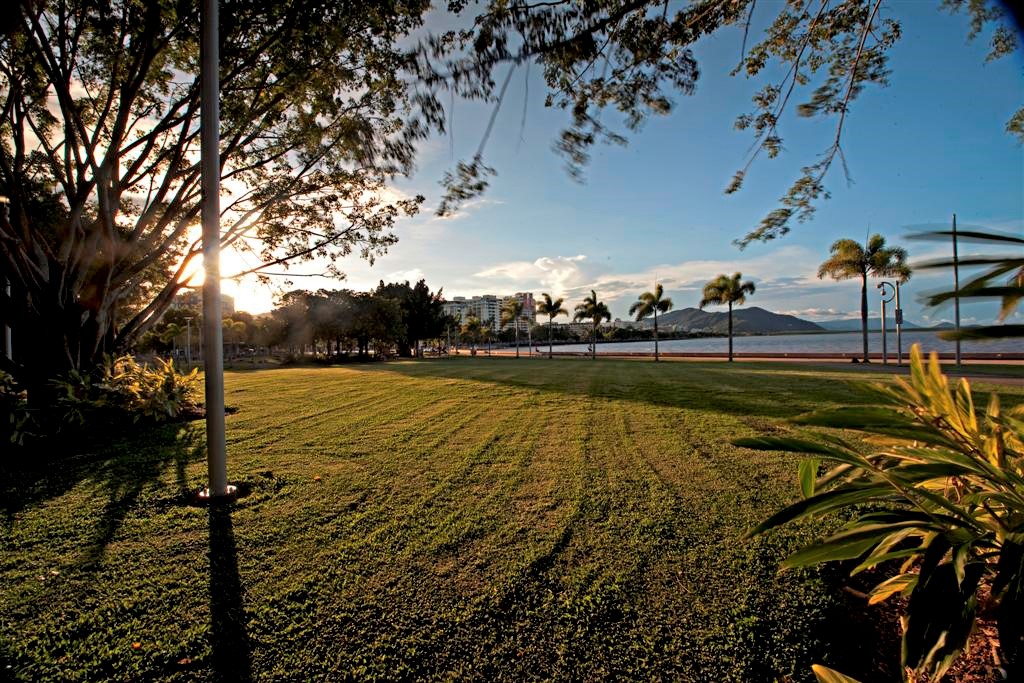 Eastern Event Lawn